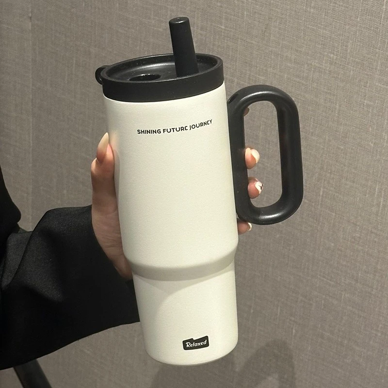 700ML Vacuuming Double Wall Stainless Steel Water Cup With Straw 3 700ML Vacuuming Double Wall Stainless Steel Water Cup With Straw 3